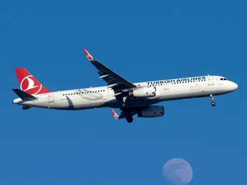TC-JTA · Airbus A321-231 · LTFM
