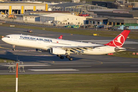 TC-JNJ · Airbus A330-343 · LTFM