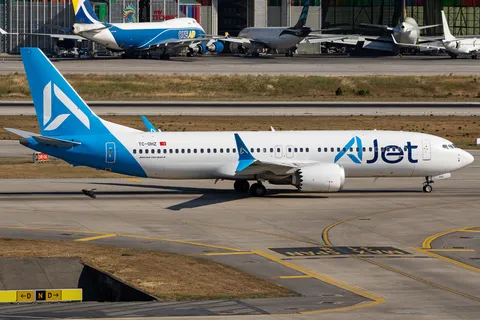 TC-OHZ · Boeing 737 MAX 8 · LTFJ