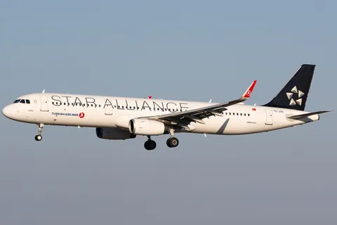 TC-JSG · Airbus A321-231 · LTFM