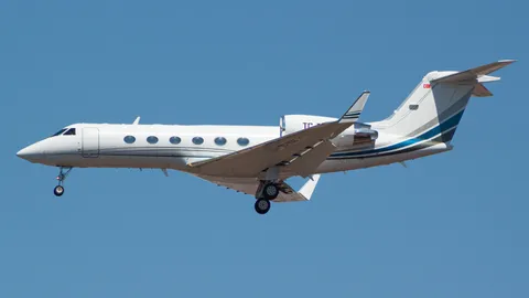 TC-TOZ · Gulfstream G400 · LTBA