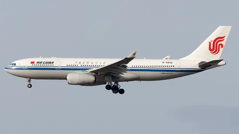 B-5932 · Airbus A330-243 · LTFM
