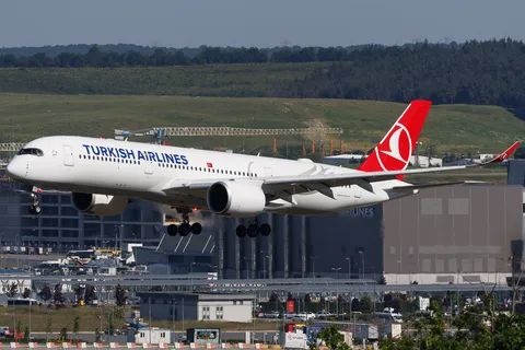TC-LHG · Airbus A350-941 · LTFM