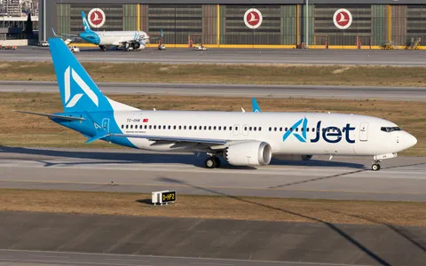 TC-OHK · Boeing 737 MAX 8 · LTFJ