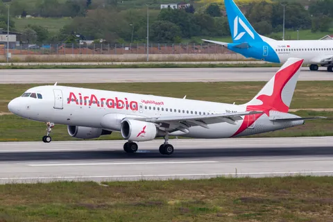 SU-AAE · Airbus A320-214 · LTFJ