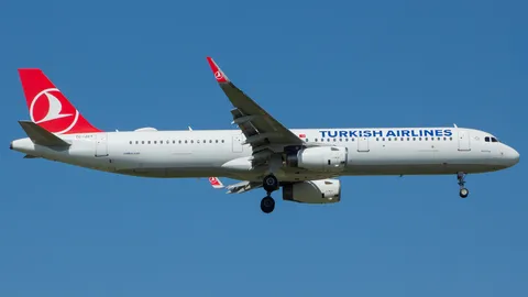TC-JSY · Airbus A321-231 · LTFM