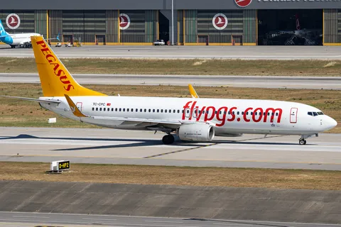 TC-CPC · Boeing 737-82R · LTFJ