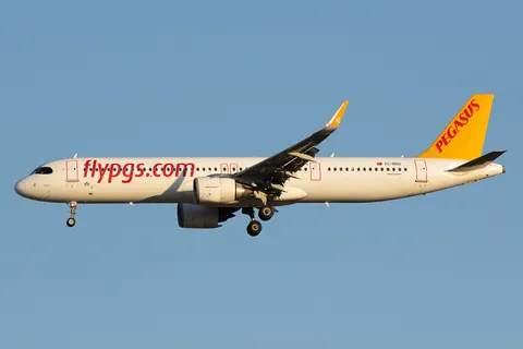 TC-RDU · Airbus A321-251NX · LTFJ