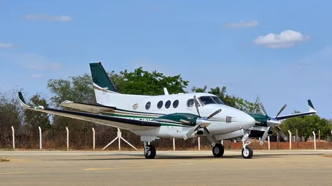 PS-GLN · Beechcraft C90GTi · SD9C