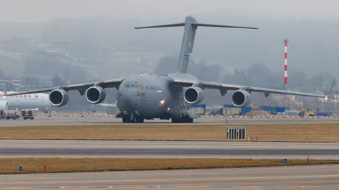 08-8197 · Boeing C-17A Globemaster III · LSZH