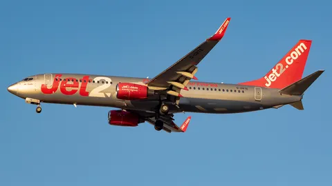 G-DRTE · Boeing 737-8K5 · LTBJ