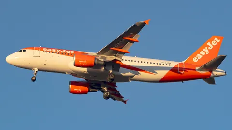 G-EJCH · Airbus A320-214 · LTBJ