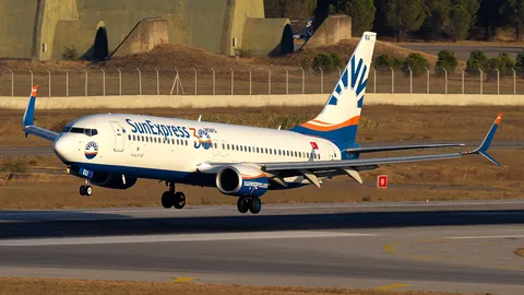 TC-SEU · Boeing 737-8HC · LTBJ