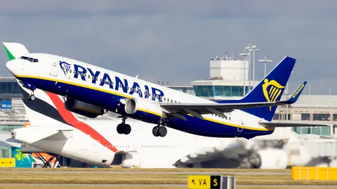 EI-EFN · Boeing 737-8AS · EGCC