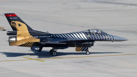 88-0021 · Lockheed Martin F-16C Fighting Falcon · LTBA
