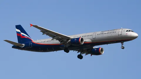 RA-73706 · Airbus A321-211 · LTFM
