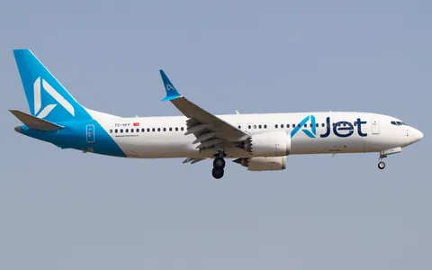 TC-VFF · Boeing 737 MAX 8 · LTFJ