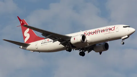 TC-GRJ · Boeing 737 MAX 8 · LTFM