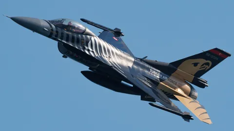 88-0024 · Lockheed Martin F-16C Fighting Falcon · N/A