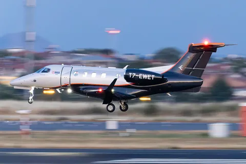 T7-EWET · Embraer Phenom 300E · LTBA