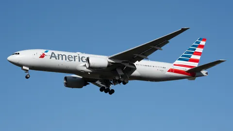 N761AJ · Boeing 777-222(ER) · EGLL