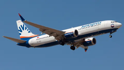 TC-SLE · Boeing 737 MAX 8 · LTBJ