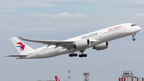 B-32A8 · Airbus A350-941 · LTFM