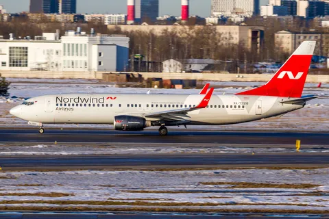 RA-73318 · Boeing 737-82R · ULLI