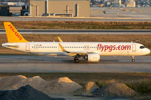 TC-RDU · Airbus A321-251NX · LTFJ