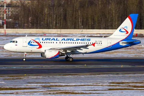 RA-73811 · Airbus A319-112 · ULLI