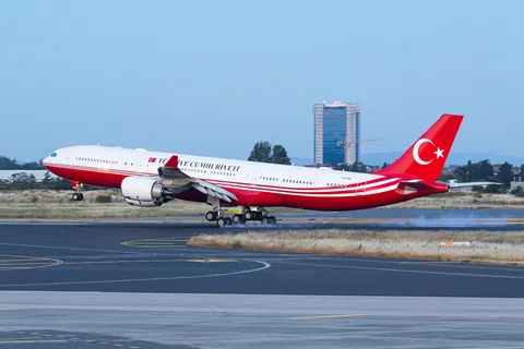 TC-CAN · Airbus A340-542 · LTBA