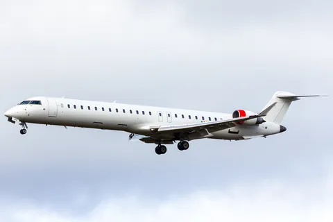 EI-FPF · Mitsubishi CRJ-900LR · ESGG