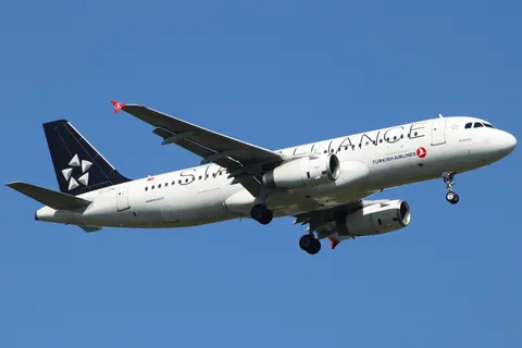 TC-JPS · Airbus A320-232 · LTFM