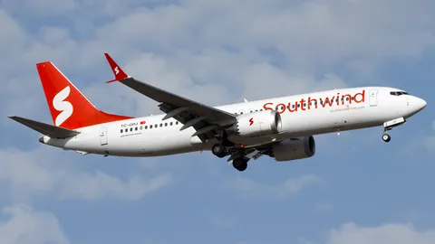TC-GRJ · Boeing 737 MAX 8 · LTFM