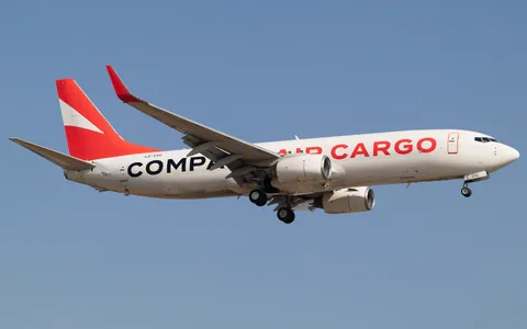 LZ-CXC · Boeing 737-8CX(SF) · LTFJ