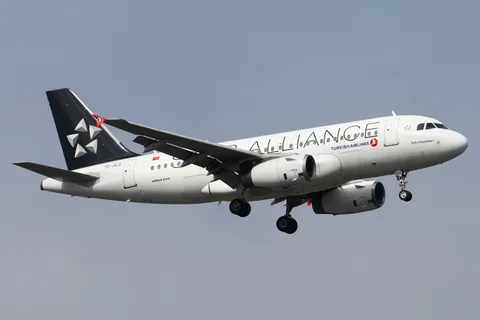 TC-JLU · Airbus A319-132 · LTFM