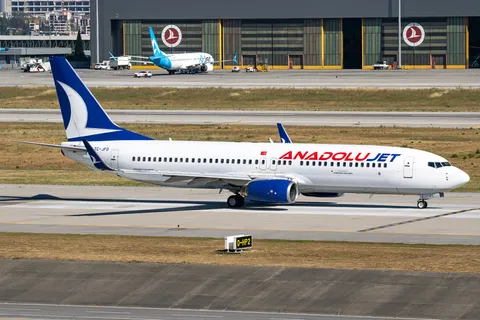 TC-JFO · Boeing 737-8F2 · LTFJ