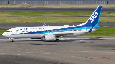 JA72AN · Boeing 737-881 · RJTT