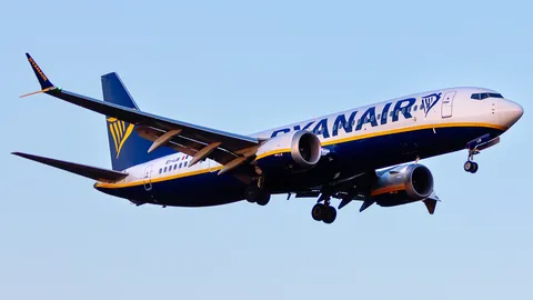 EI-IJB · Boeing 737 MAX 8 · ESGG