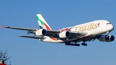 A6-EOK · Airbus A380-861 · EGKK
