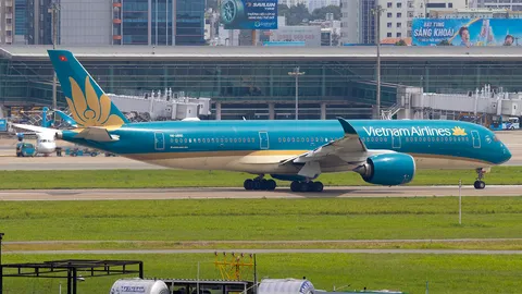 VN-A890 · Airbus A350-941 · VVTS