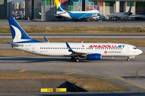 TC-JFU · Boeing 737-8F2 · LTFJ