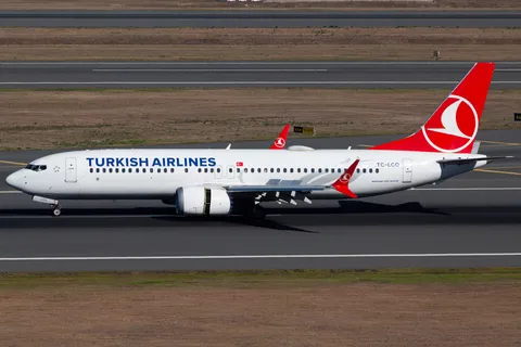 TC-LCO · Boeing 737 MAX 8 · LTFM