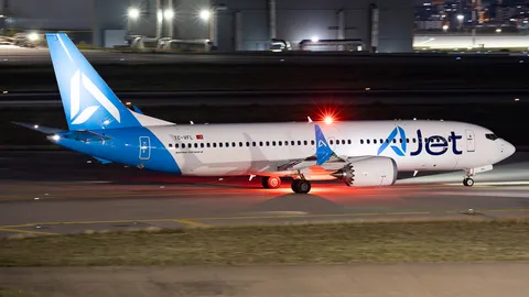 TC-VFL · Boeing 737 MAX 8 · LTFJ