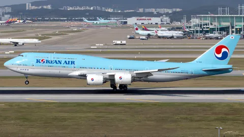 HL7633 · Boeing 747-8B5 · RKSI