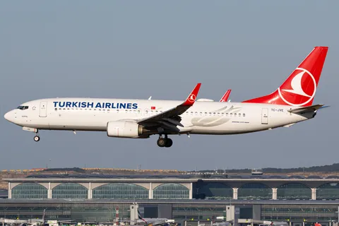TC-JVE · Boeing 737-8F2 · LTFM