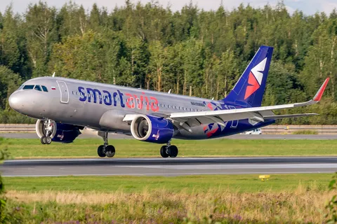 RA-73662 · Airbus A320-251N · ULLI