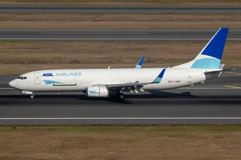 F-HIQB · Boeing 737-8AS(BCF) · LTFM
