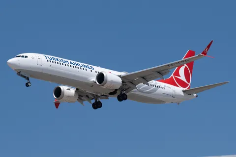 TC-LYD · Boeing 737 MAX 9 · LTAI