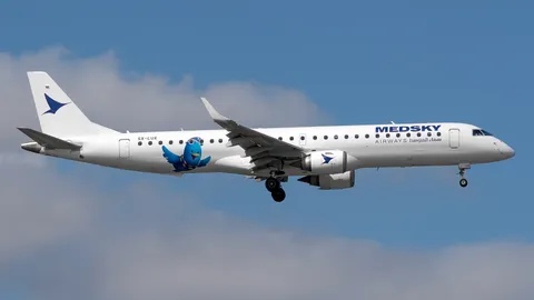 SX-LUX · Embraer E195LR · LTFM